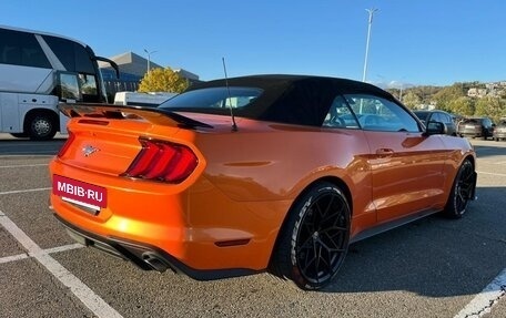 Ford Mustang VI рестайлинг, 2018 год, 2 690 000 рублей, 8 фотография