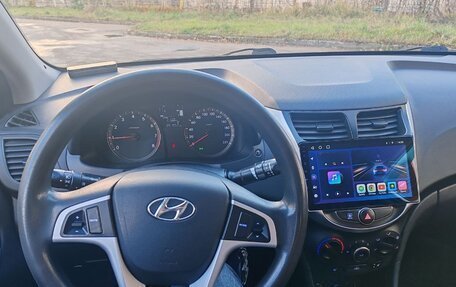 Hyundai Solaris II рестайлинг, 2016 год, 750 000 рублей, 9 фотография