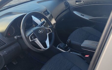 Hyundai Solaris II рестайлинг, 2016 год, 750 000 рублей, 8 фотография