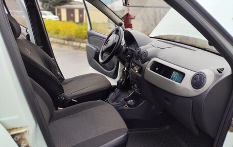 Renault Logan I, 2010 год, 375 000 рублей, 23 фотография