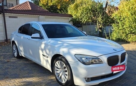 BMW 7 серия, 2009 год, 1 900 000 рублей, 3 фотография