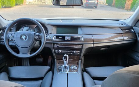 BMW 7 серия, 2009 год, 1 900 000 рублей, 13 фотография