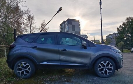 Renault Kaptur I рестайлинг, 2016 год, 1 350 000 рублей, 2 фотография