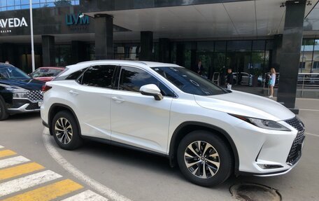 Lexus RX IV рестайлинг, 2020 год, 4 900 000 рублей, 2 фотография