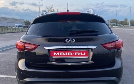 Infiniti FX II, 2013 год, 2 020 000 рублей, 3 фотография