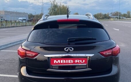 Infiniti FX II, 2013 год, 2 020 000 рублей, 9 фотография