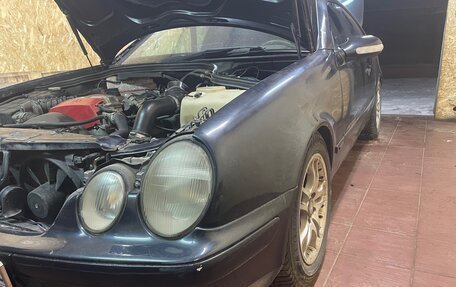 Mercedes-Benz CLK-Класс, 2000 год, 420 000 рублей, 5 фотография