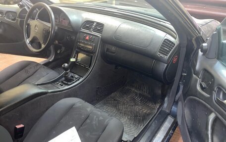 Mercedes-Benz CLK-Класс, 2000 год, 420 000 рублей, 32 фотография