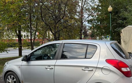 Hyundai i20 IB рестайлинг, 2010 год, 670 000 рублей, 2 фотография