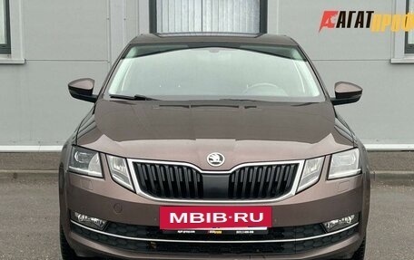 Skoda Octavia, 2018 год, 1 910 000 рублей, 2 фотография
