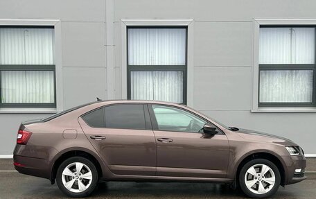 Skoda Octavia, 2018 год, 1 910 000 рублей, 8 фотография