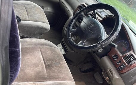 Nissan Rnessa, 1997 год, 280 000 рублей, 2 фотография