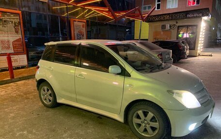 Toyota Ist II, 2004 год, 400 000 рублей, 3 фотография