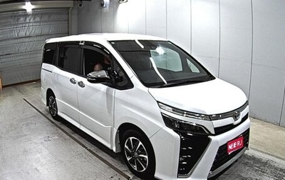 Toyota Voxy III, 2021 год, 2 220 000 рублей, 1 фотография