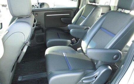 Honda Stepwgn IV, 2021 год, 2 070 111 рублей, 9 фотография