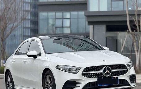 Mercedes-Benz A-Класс, 2023 год, 2 217 000 рублей, 3 фотография