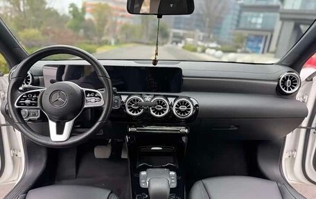 Mercedes-Benz A-Класс, 2023 год, 2 217 000 рублей, 9 фотография