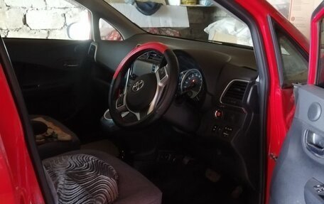 Toyota Ractis II, 2015 год, 1 200 000 рублей, 4 фотография