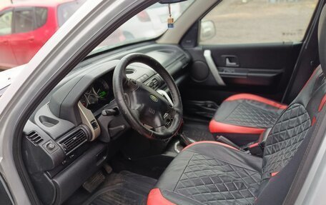 Land Rover Freelander II рестайлинг 2, 2005 год, 700 000 рублей, 5 фотография