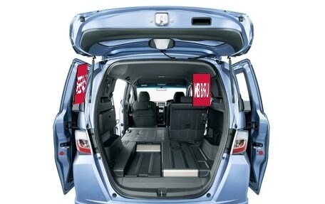 Honda Freed I, 2011 год, 1 200 000 рублей, 11 фотография