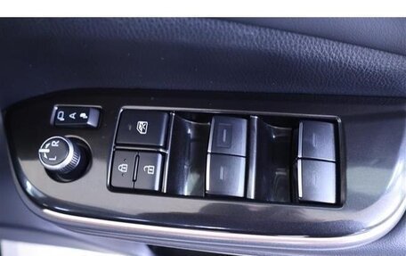 Toyota Crown, 2024 год, 4 540 000 рублей, 25 фотография