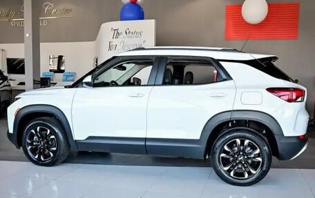 Chevrolet TrailBlazer, 2022 год, 1 900 000 рублей, 4 фотография