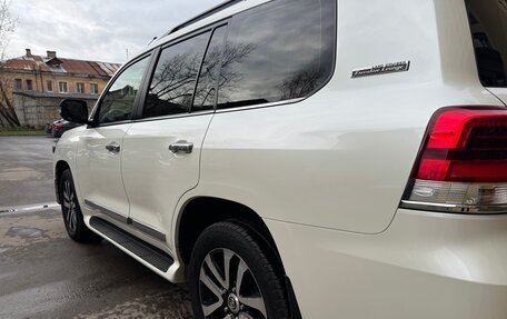 Toyota Land Cruiser 200, 2018 год, 7 200 000 рублей, 5 фотография