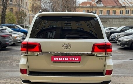 Toyota Land Cruiser 200, 2018 год, 7 200 000 рублей, 7 фотография