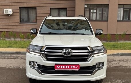 Toyota Land Cruiser 200, 2018 год, 7 200 000 рублей, 13 фотография