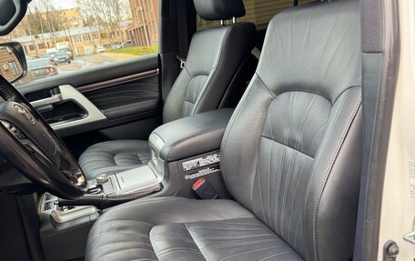 Toyota Land Cruiser 200, 2018 год, 7 200 000 рублей, 16 фотография