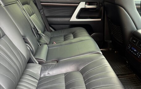 Toyota Land Cruiser 200, 2018 год, 7 200 000 рублей, 23 фотография