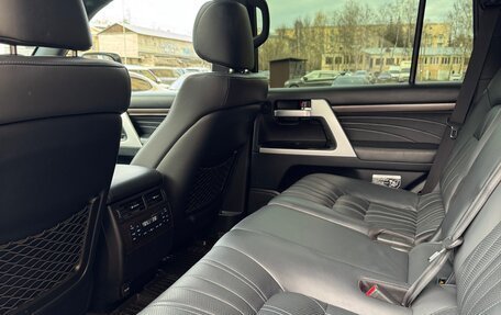 Toyota Land Cruiser 200, 2018 год, 7 200 000 рублей, 30 фотография