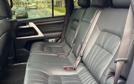 Toyota Land Cruiser 200, 2018 год, 7 200 000 рублей, 24 фотография