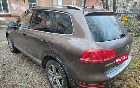 Volkswagen Touareg III, 2011 год, 2 500 000 рублей, 4 фотография
