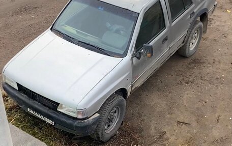 Opel Frontera A, 1995 год, 390 000 рублей, 1 фотография