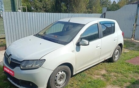 Renault Sandero II рестайлинг, 2016 год, 550 000 рублей, 1 фотография