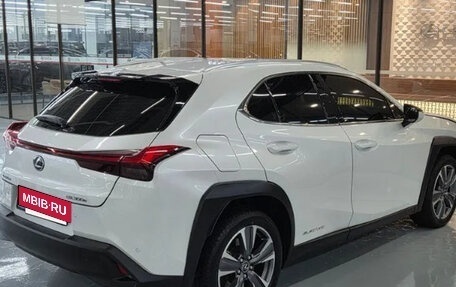Lexus UX I, 2021 год, 2 145 000 рублей, 2 фотография