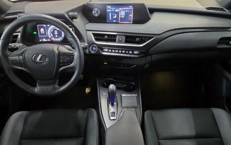 Lexus UX I, 2021 год, 2 145 000 рублей, 6 фотография