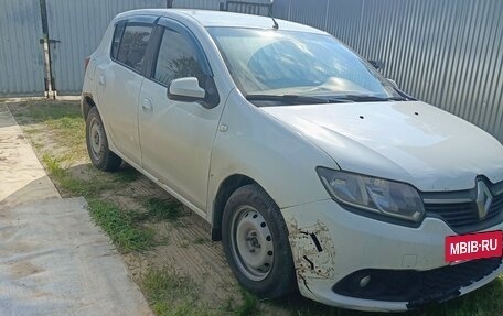 Renault Sandero II рестайлинг, 2016 год, 550 000 рублей, 2 фотография
