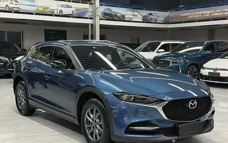 Mazda CX-4, 2021 год, 2 650 000 рублей, 3 фотография