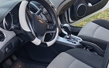 Chevrolet Cruze II, 2014 год, 800 000 рублей, 5 фотография