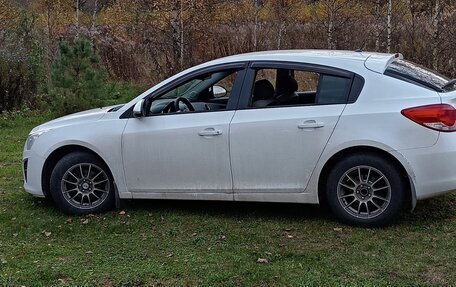 Chevrolet Cruze II, 2014 год, 800 000 рублей, 10 фотография