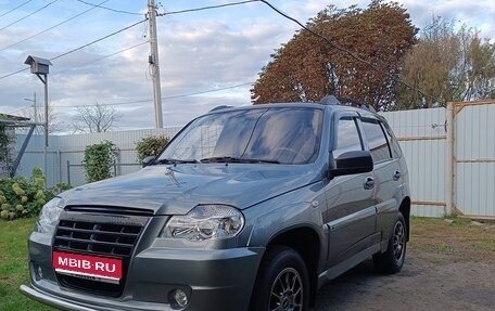 Chevrolet Niva I рестайлинг, 2012 год, 600 000 рублей, 1 фотография
