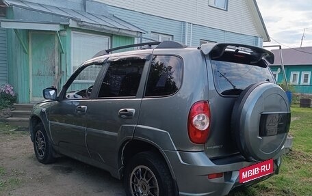 Chevrolet Niva I рестайлинг, 2012 год, 600 000 рублей, 2 фотография