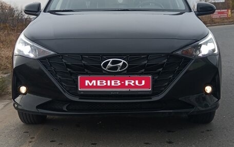 Hyundai Solaris II рестайлинг, 2022 год, 1 880 000 рублей, 1 фотография