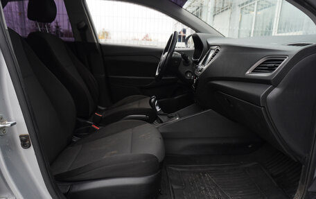 Hyundai Solaris II рестайлинг, 2019 год, 1 299 000 рублей, 18 фотография