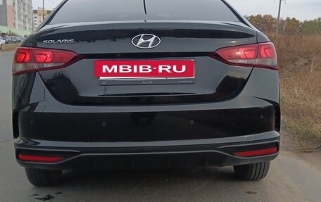 Hyundai Solaris II рестайлинг, 2022 год, 1 880 000 рублей, 5 фотография