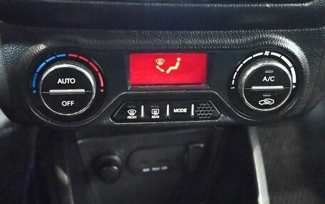 KIA Rio III рестайлинг, 2012 год, 800 000 рублей, 16 фотография