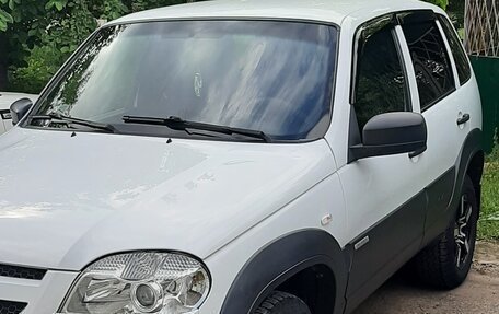 Chevrolet Niva I рестайлинг, 2018 год, 1 150 000 рублей, 5 фотография