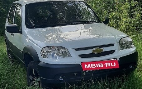 Chevrolet Niva I рестайлинг, 2018 год, 1 150 000 рублей, 4 фотография